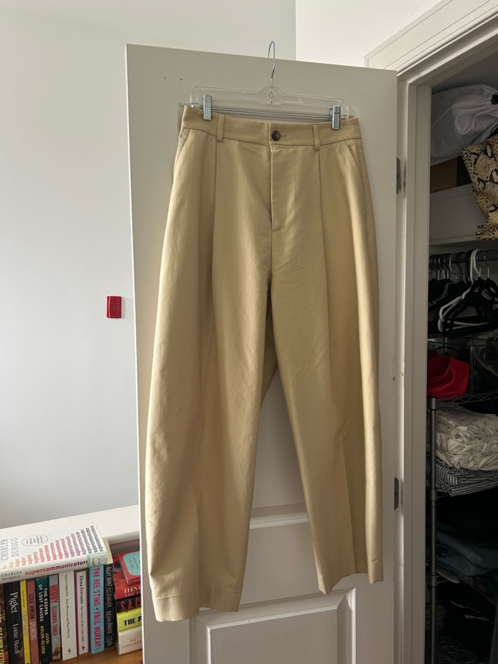 Zara High Waist Balloon Leg Khaki, size large